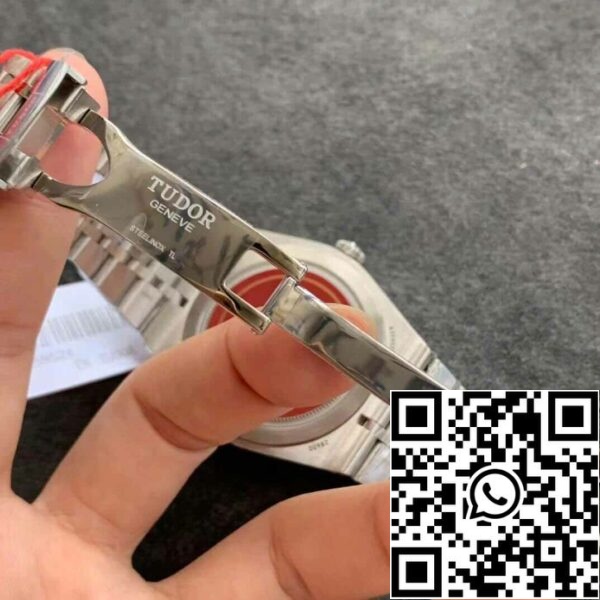 8 8 d86c9cbc 36d9 4039 a3e6 4cbcc5747e3c Реплика Tudor Royal M28600-0004 Day Date V7 Factory Корпус из нержавеющей стали