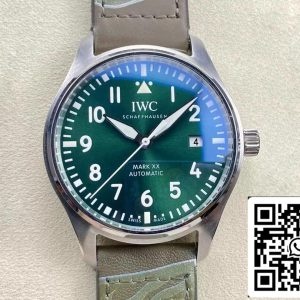 IWC パイロット IW328205 1:1 ベスト・エディション M+ ファクトリーレザーストラップ