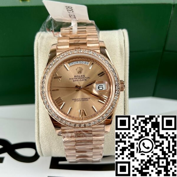z4689778105184 35cf38218b1bc8891b2a88e1bc5c1fb4 3d10b192 9f08 4936 a2db 49472ef9916e 鱗状のロレックスオイスターデイデイト40mm 228235コーティング18Kローズゴールドベスト1:1エディション130グラムモアッサナイトベゼル