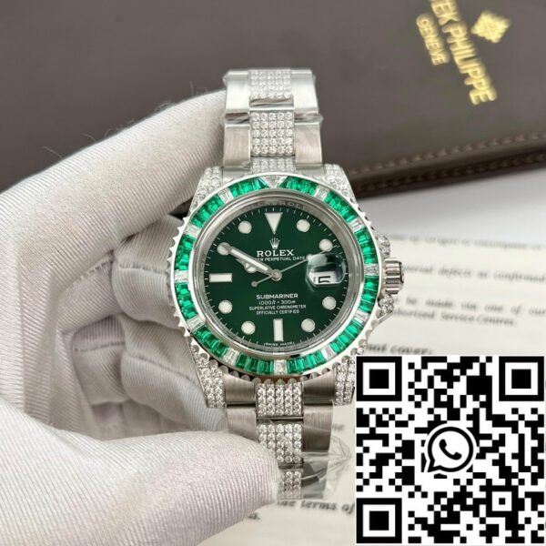 z4857451923091 80f2de20aa3880bbe62565b8cf40b581 2a3984a7 10d0 455c 8236 6b1442c1c104 Rolex Submariner Hulk Oystersteel custom Moissanite Diamonds super vip