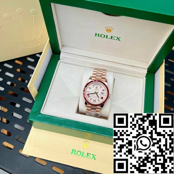 z5270471955638 16379d6c1145a644513bd97e8b08e33e bf48da87 a3fd 4e62 9c96 821defac1910 Rolex Day Date 228398 DRRP 1:1 лучшее издание Пользовательские розовое золото 18k и рубин сапфир алмаз Pave