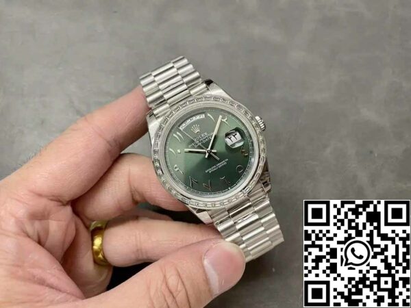 z5331951143563 6d5c934ba2f3a2a129b66f0c5554feac Rolex Day Date 40 M228236 Arabic Green Dial 1:1 Najboljša izdaja GM Factory V3 Counterweight Version