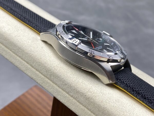 Breitling Avenger Automatic GMT 44 BLS Factory 1:1 Best Clone Grey Dial Red Pointer