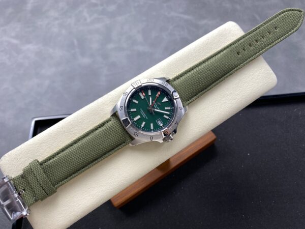 Breitling Avenger Automatic GMT 44 BLS Factory 1:1 Best Clone Green Dial Velcro Strap