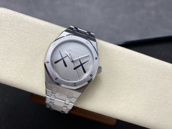 Audemars Piguet Royal Oak X Kaws V3 Newest Version 1:1 Best Clone APS Factory