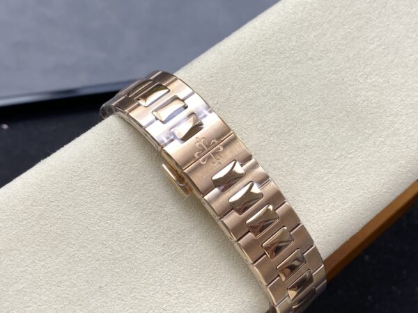Patek Philippe Nautilus 5712/1A-001 1:1 Super Clone OME Year-End Masterpiece