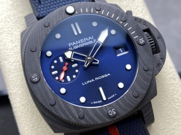 Panerai Submersible PAM 1563 QuarantaQuattro Luna Rossa 1:1 Best Clone VS Factory
