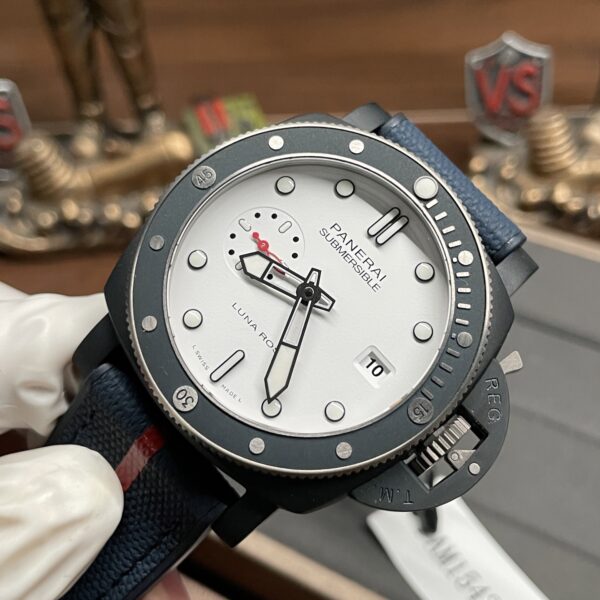 Panerai Submersible PAM 1543 QuarantaQuattro Luna Rossa 1:1 Best Clone VS Factory